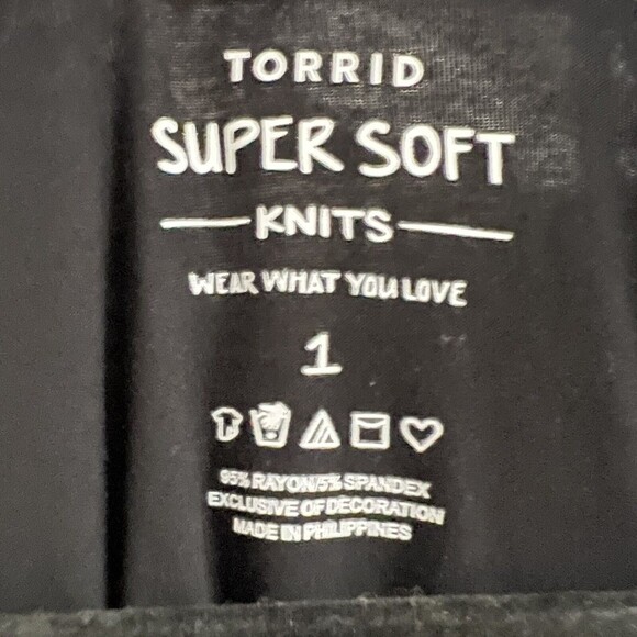 Torrid Black Babydoll Top Lagenlook Size 1X Super Soft Knit Embroidery Slouchy - Picture 3 of 6